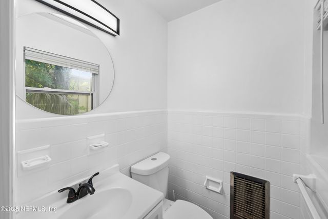 6910 CARTIER Circle, Jacksonville, FL 32208