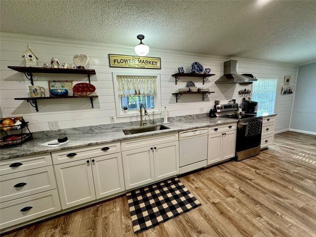 45 Arizona Lane, Huntsville, TX 77320