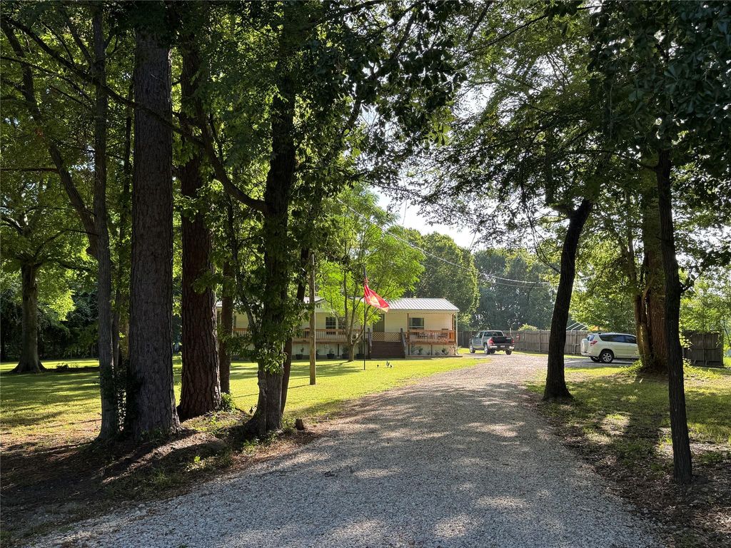 45 Arizona Lane, Huntsville, TX 77320