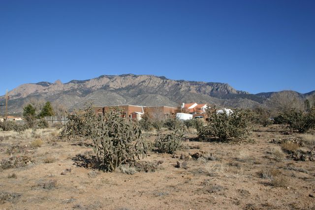 11208 Anaheim Avenue NE, Albuquerque, NM 87122