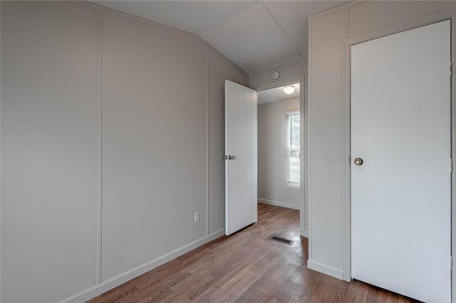 1961 Quality Boulevard 15, Huntsville, TX 77340