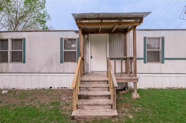 1961 Quality Boulevard 15, Huntsville, TX 77340