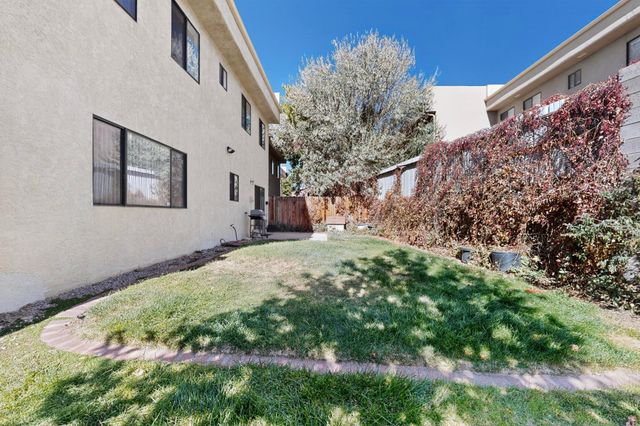 12214 Eric Court NE, Albuquerque, NM 87112