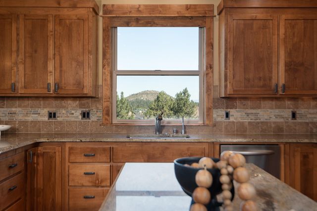 3419 NW Fairway Heights Drive, Bend, OR 97703