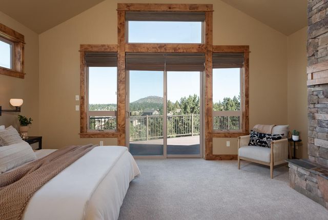 3419 NW Fairway Heights Drive, Bend, OR 97703