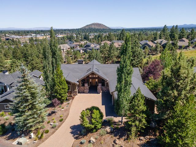 3419 NW Fairway Heights Drive, Bend, OR 97703