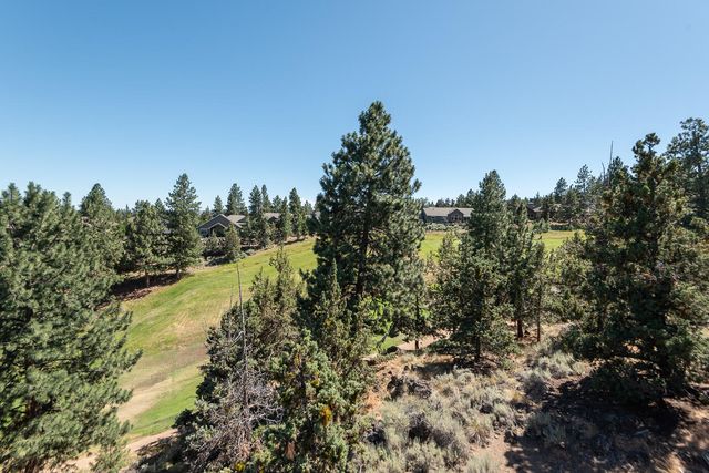 3419 NW Fairway Heights Drive, Bend, OR 97703