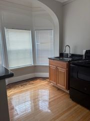 664 Western Avenue 4, Lynn, MA 01905
