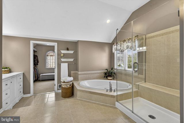 6913 BITTERROOT CT, Gainesville, VA 20155