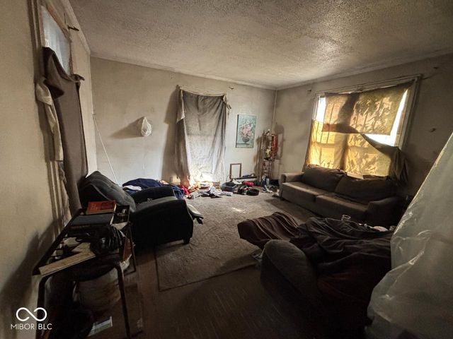 1202 S Boots Street, Marion, IN 46953