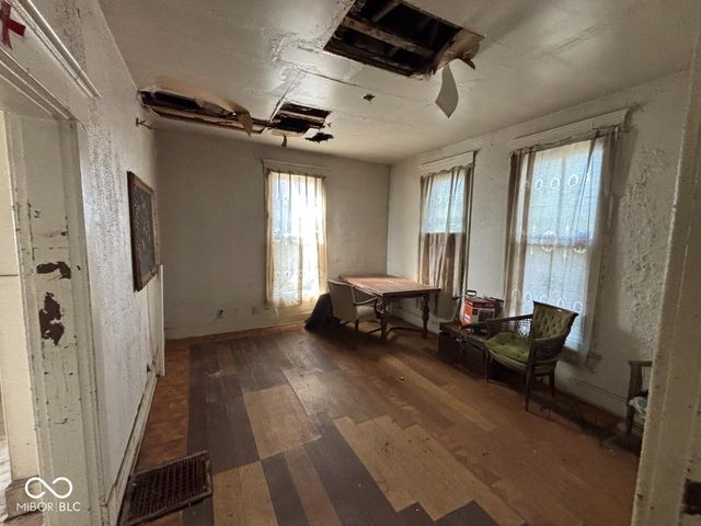 1202 S Boots Street, Marion, IN 46953