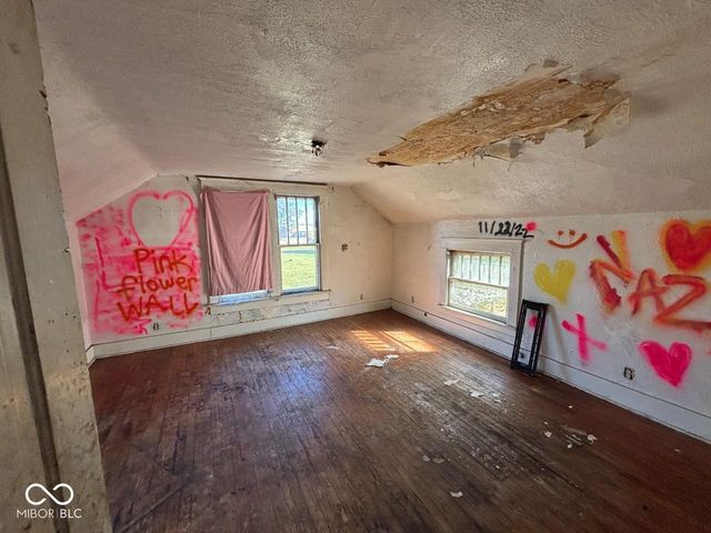 1202 S Boots Street, Marion, IN 46953