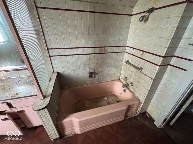 1202 S Boots Street, Marion, IN 46953