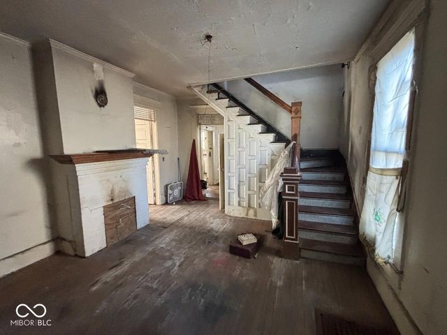 1202 S Boots Street, Marion, IN 46953