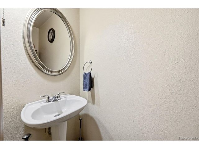 10509 W Dartmouth Ave, Lakewood, CO 80227