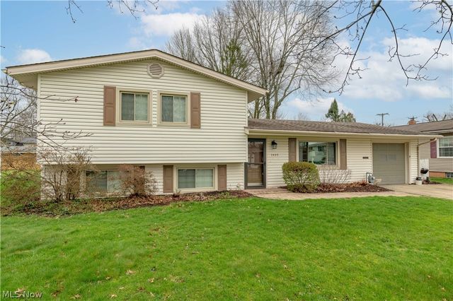 2435 Eastern Avenue, Alliance, OH 44601