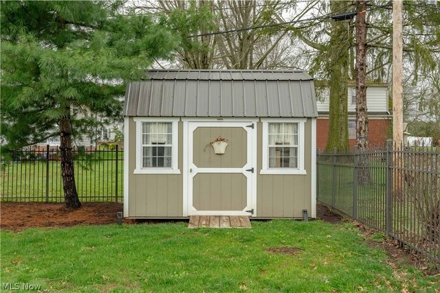 2435 Eastern Avenue, Alliance, OH 44601