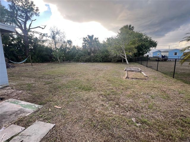 394 FERRIS DRIVE NW, Port Charlotte, FL 33952