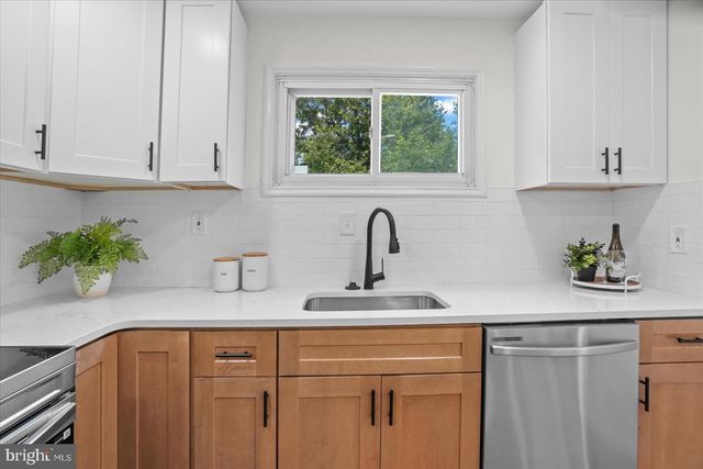 5624 KNELL AVE, Baltimore, MD 21206
