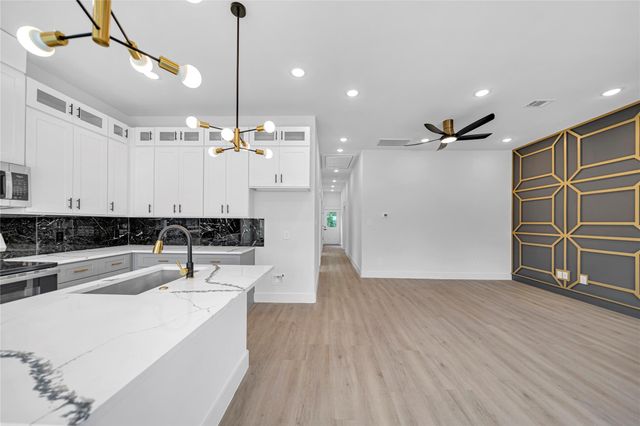 4902 Higgins Street A, Houston, TX 77033