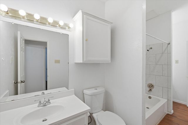 9600 Royal Lane 506, Dallas, TX 75243