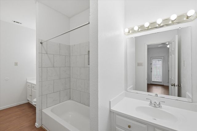 9600 Royal Lane 506, Dallas, TX 75243