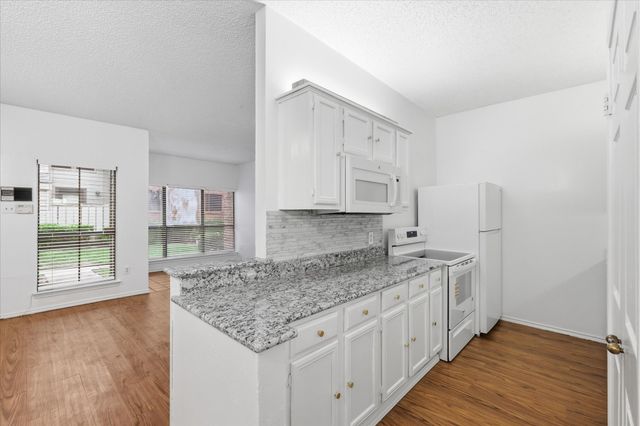 9600 Royal Lane 506, Dallas, TX 75243