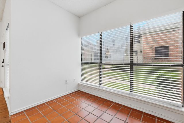 9600 Royal Lane 506, Dallas, TX 75243