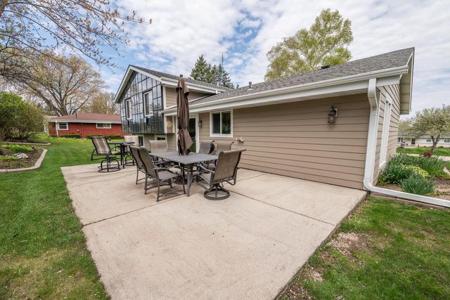 N97W21763 White Horse DRIVE, Colgate, WI 53017