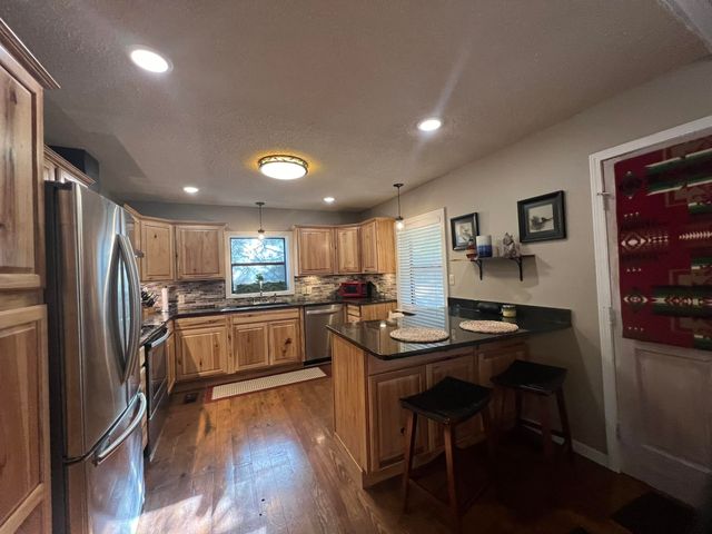 224 Robin Hood dr, Hardy, AR 72542