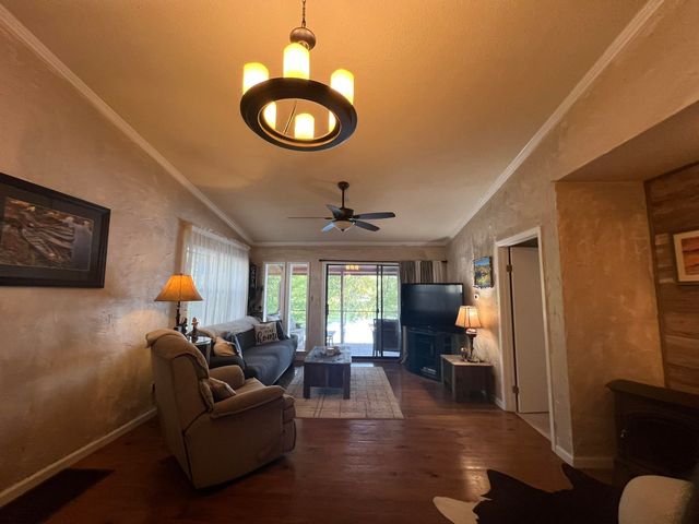 224 Robin Hood dr, Hardy, AR 72542