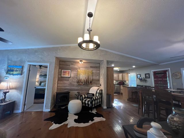224 Robin Hood dr, Hardy, AR 72542