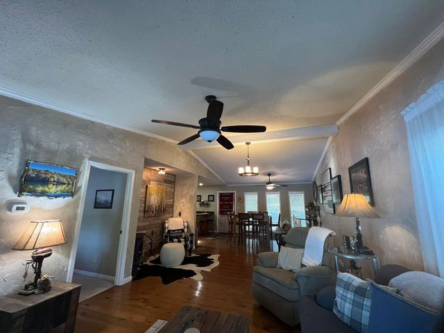 224 Robin Hood dr, Hardy, AR 72542