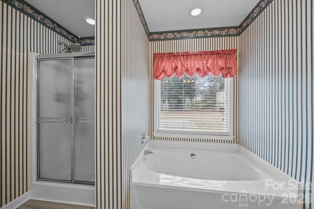 1451 Pine Needle Lane, Mooresville, NC 28115