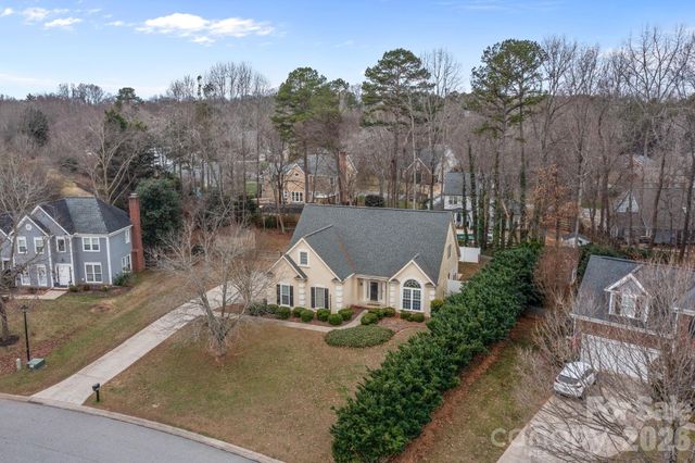 1451 Pine Needle Lane, Mooresville, NC 28115