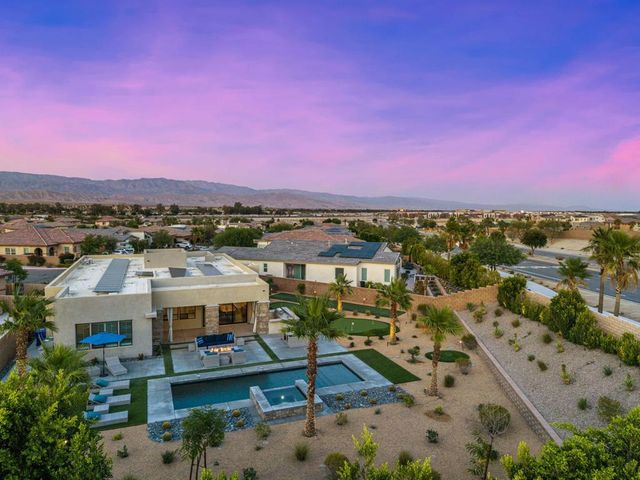 74425 Zeppelin Drive, Palm Desert, CA 92211