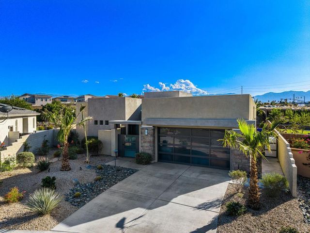 74425 Zeppelin Drive, Palm Desert, CA 92211