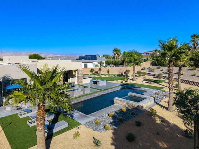 74425 Zeppelin Drive, Palm Desert, CA 92211