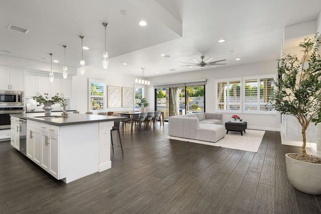 74425 Zeppelin Drive, Palm Desert, CA 92211