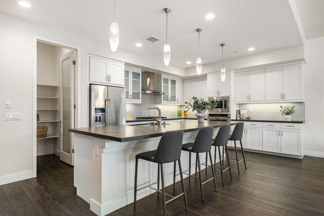 74425 Zeppelin Drive, Palm Desert, CA 92211