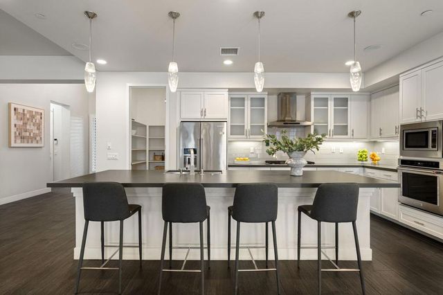 74425 Zeppelin Drive, Palm Desert, CA 92211