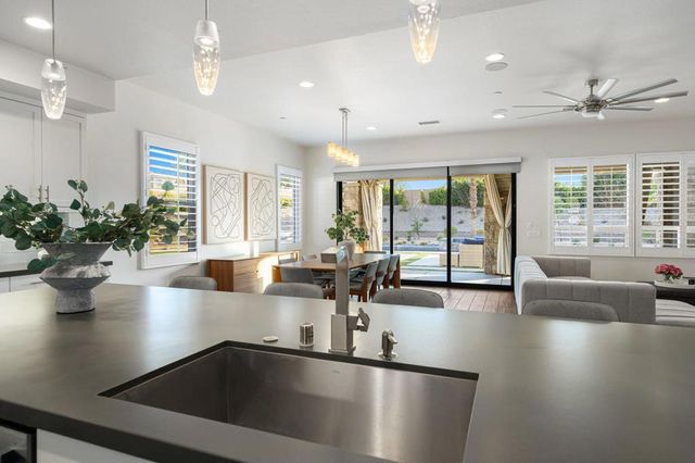 74425 Zeppelin Drive, Palm Desert, CA 92211