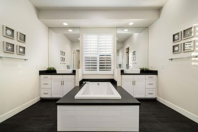 74425 Zeppelin Drive, Palm Desert, CA 92211