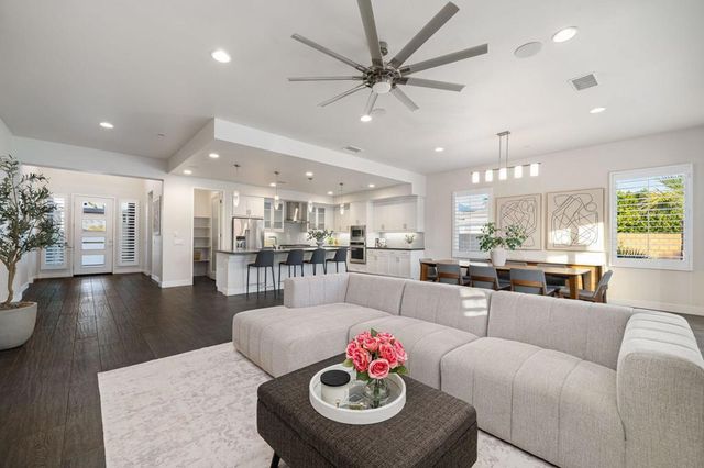 74425 Zeppelin Drive, Palm Desert, CA 92211