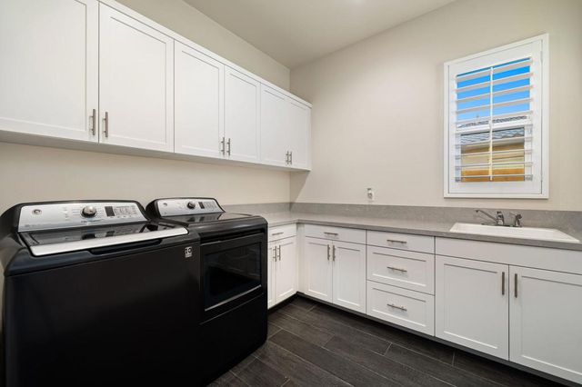 74425 Zeppelin Drive, Palm Desert, CA 92211