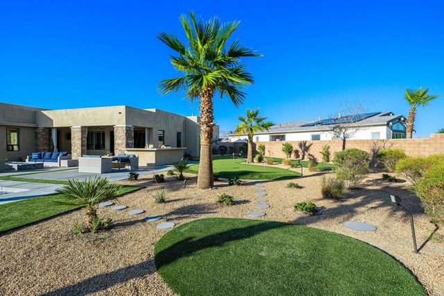 74425 Zeppelin Drive, Palm Desert, CA 92211