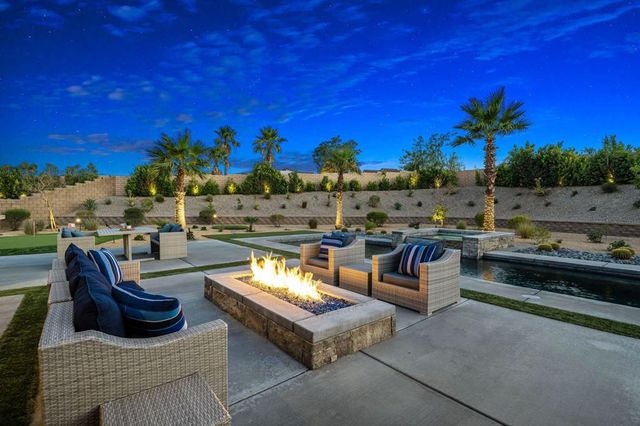 74425 Zeppelin Drive, Palm Desert, CA 92211