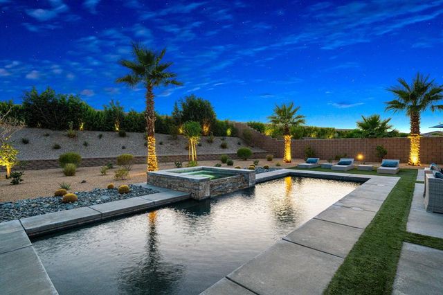 74425 Zeppelin Drive, Palm Desert, CA 92211