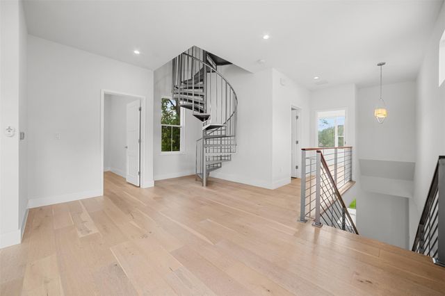 5001 Shoal Creek BLVD, Austin, TX 78756