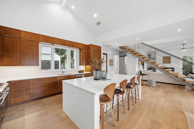 5001 Shoal Creek BLVD, Austin, TX 78756